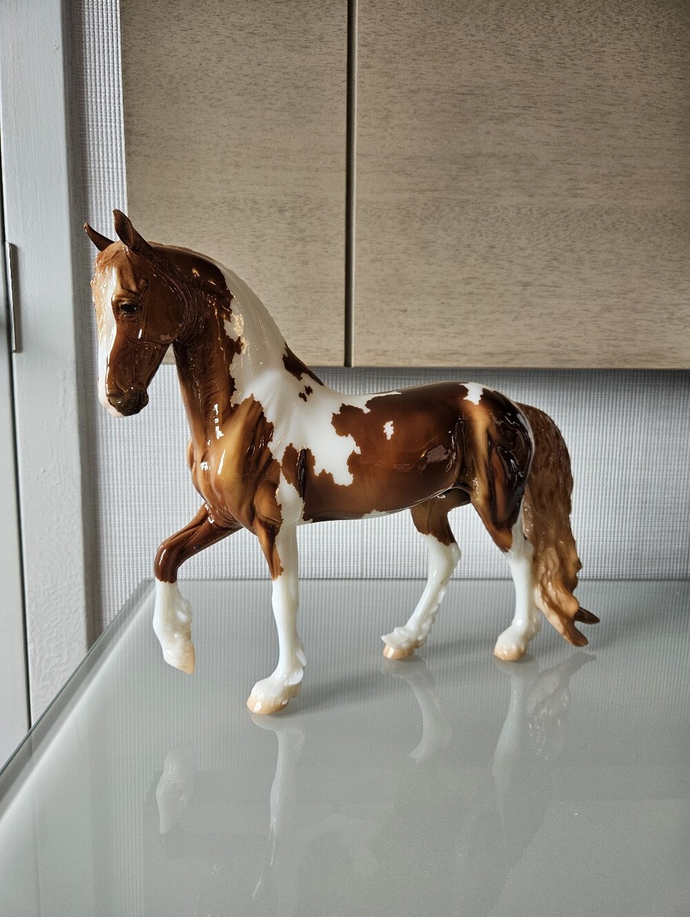 2026 Breyerfest Scandi Suprise GLOSSY Chestnut Pinto Vermeer Breyer Horse